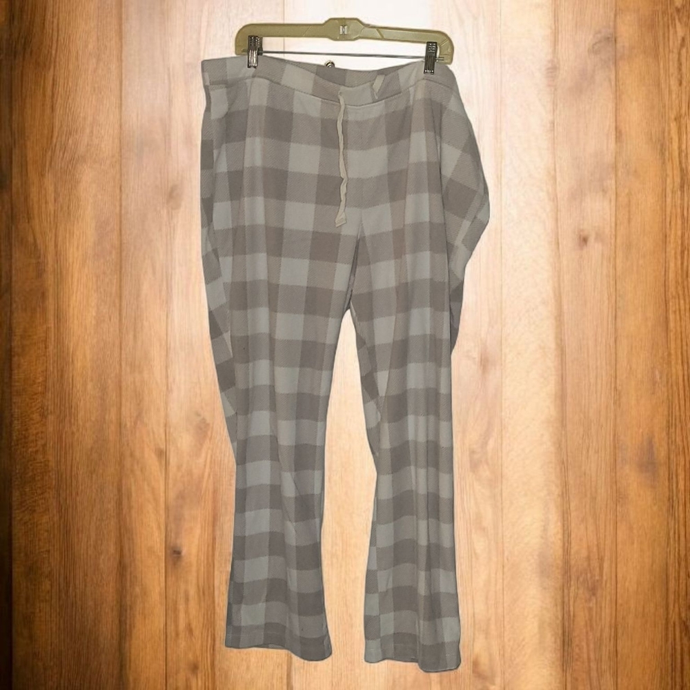 Women's Gray Checkered Pajama Pants